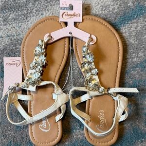 Candie's Size S (5/6) White Floral Sandals